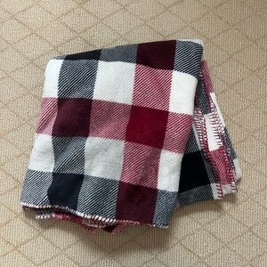 Mainstays Red and Black Plaid Throw Blanket